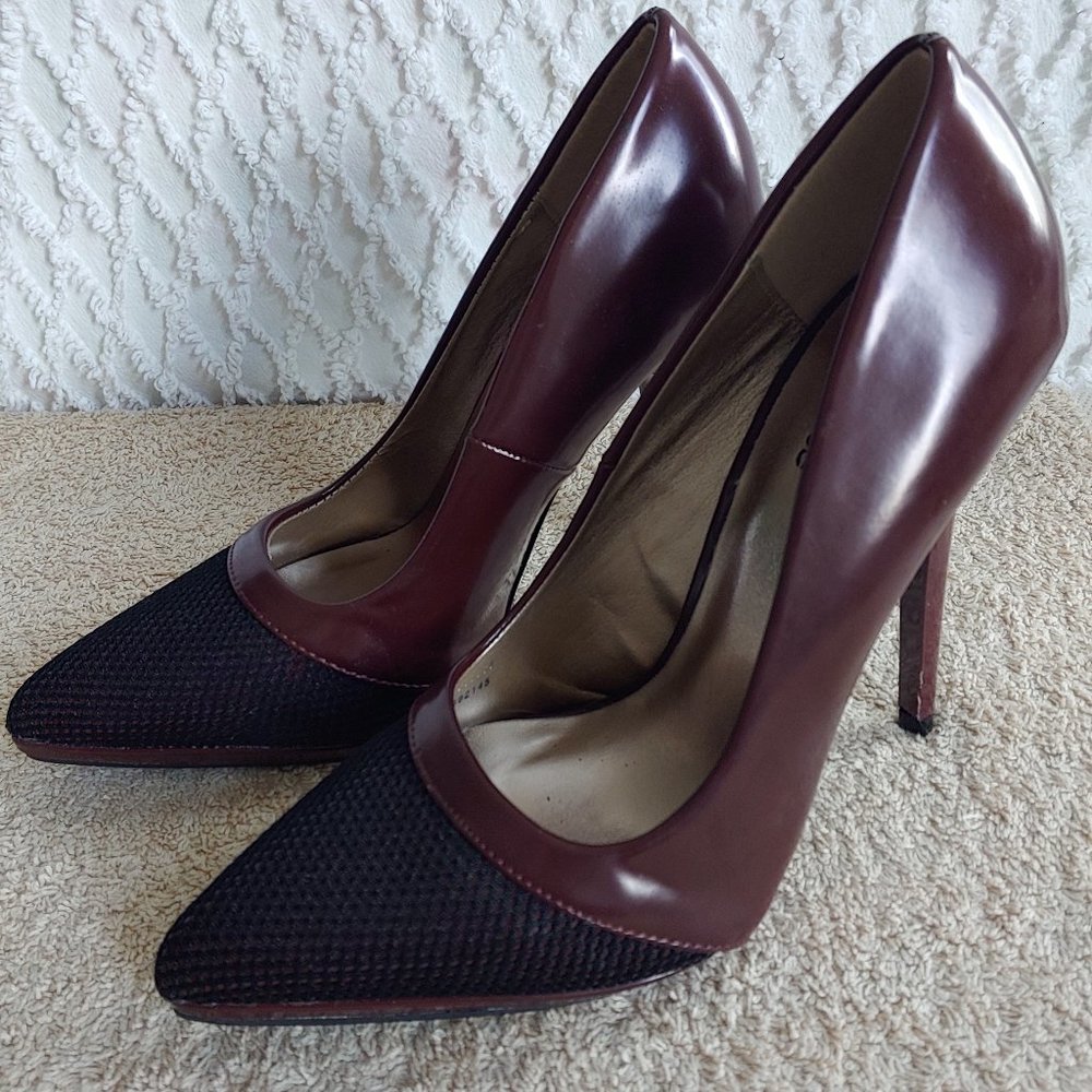 Sexy Burgundy Stilettos w BLK Mesh Toebox